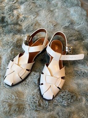 ZARA Cream Woven Leather Slingback Sandals
